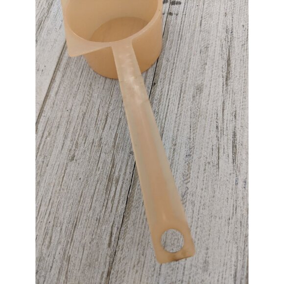 Vintage Tupperware Pastel Peach Coffee Scoop Kitchen Gadget #41 - Picture 2 of 6